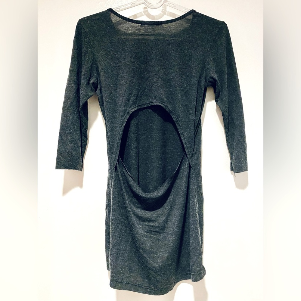 Urban Outfitters - fitted 3/4 sleeve T w/ back cutout